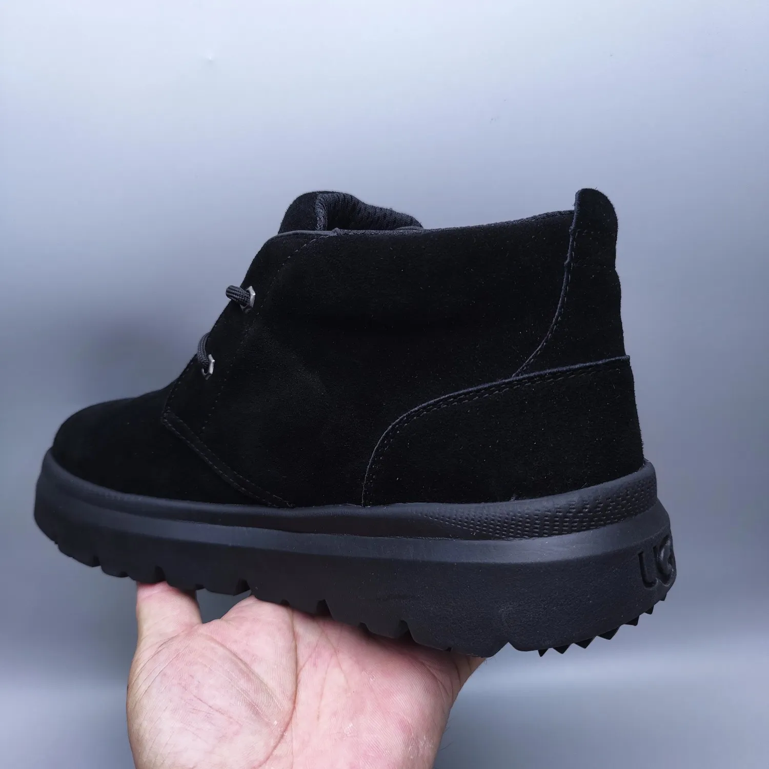 💰600 UGG sheepskin all-in-one snow boots 1773 lace-up casual low boots men's boots color: maroon black size: 39-45